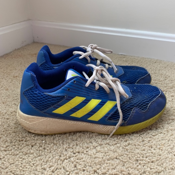 Shoes - Picture 3 of 7